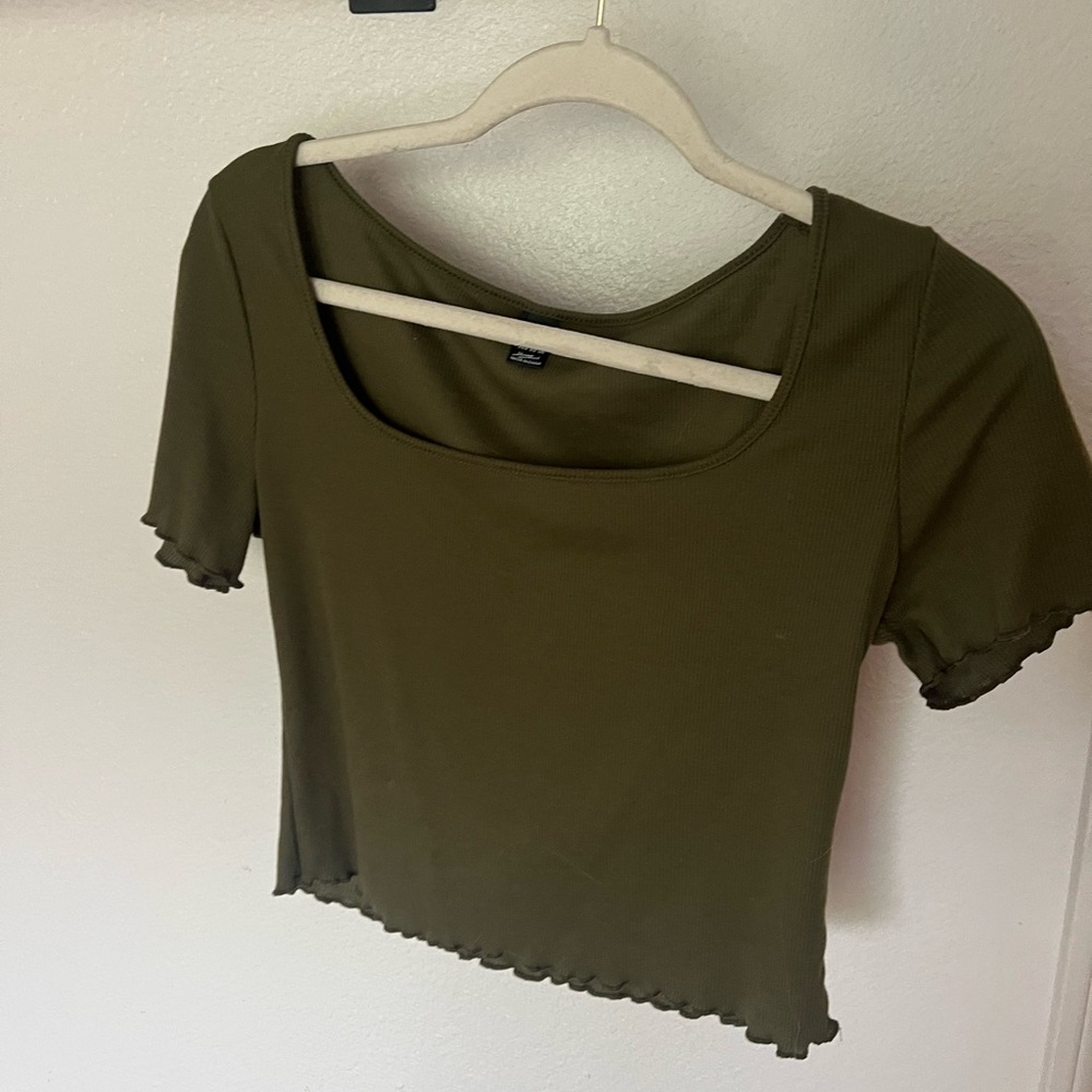 SHEIN Crop Top Size Medium